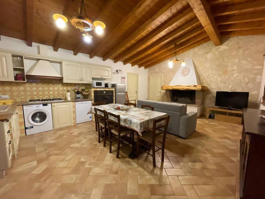 Villa Marci Con Piscina Privata A Nulvi מראה חיצוני תמונה